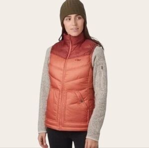 OUTDOOR RESEARCH Transcendent Quilted Down Vest In Alpenglow & Madder Small